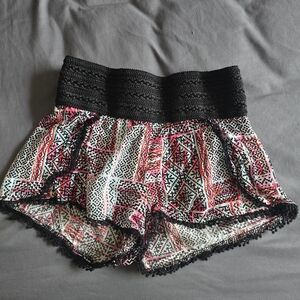 ⭐️No Boundaries Black and Multicolor Patterned Women's Shorts